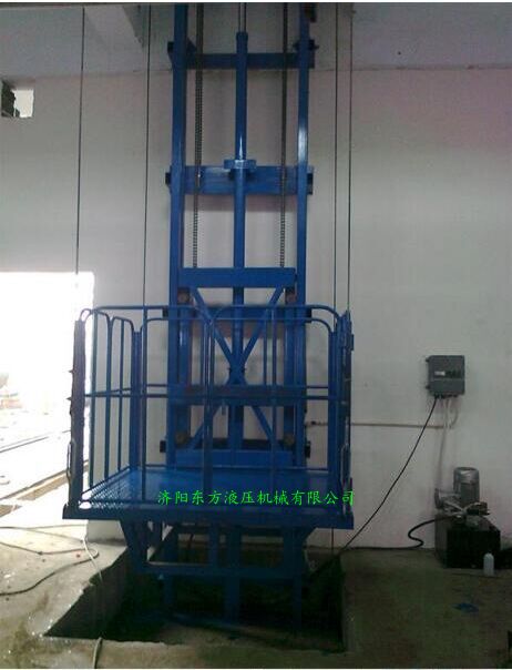 15148604757588.jpg 導軌式升降機